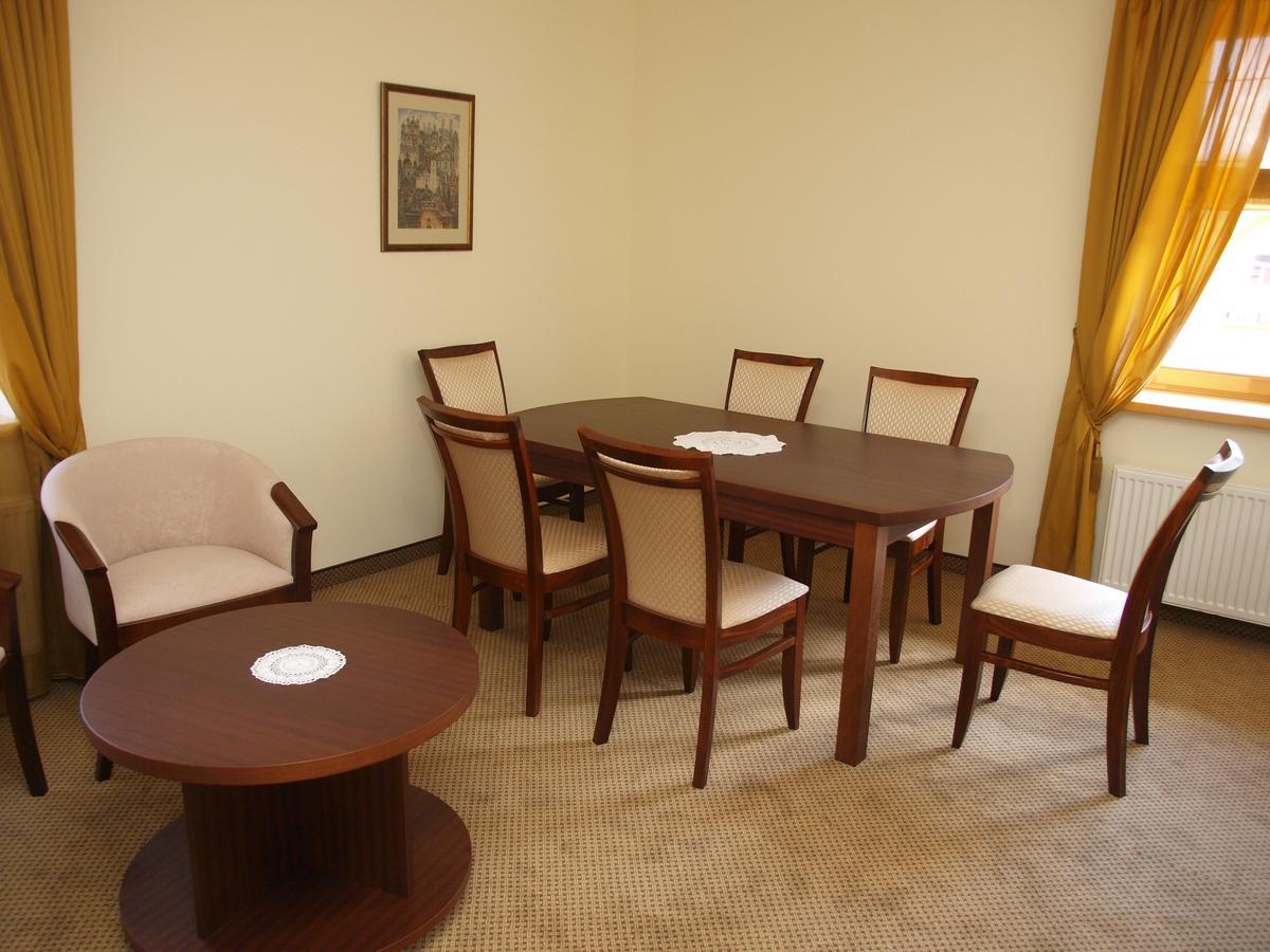 Prie Zeimenos Hotel Kaltanenai Buitenkant foto
